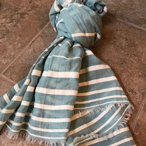 Oversized scarf. Beautiful summery blue and white.